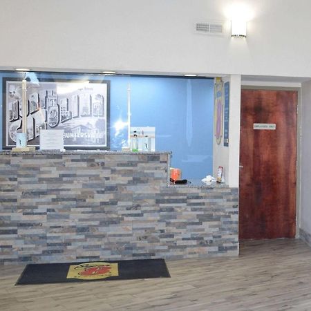 Super 8 by Wyndham Huntersville/Charlotte Area Eksteriør bilde