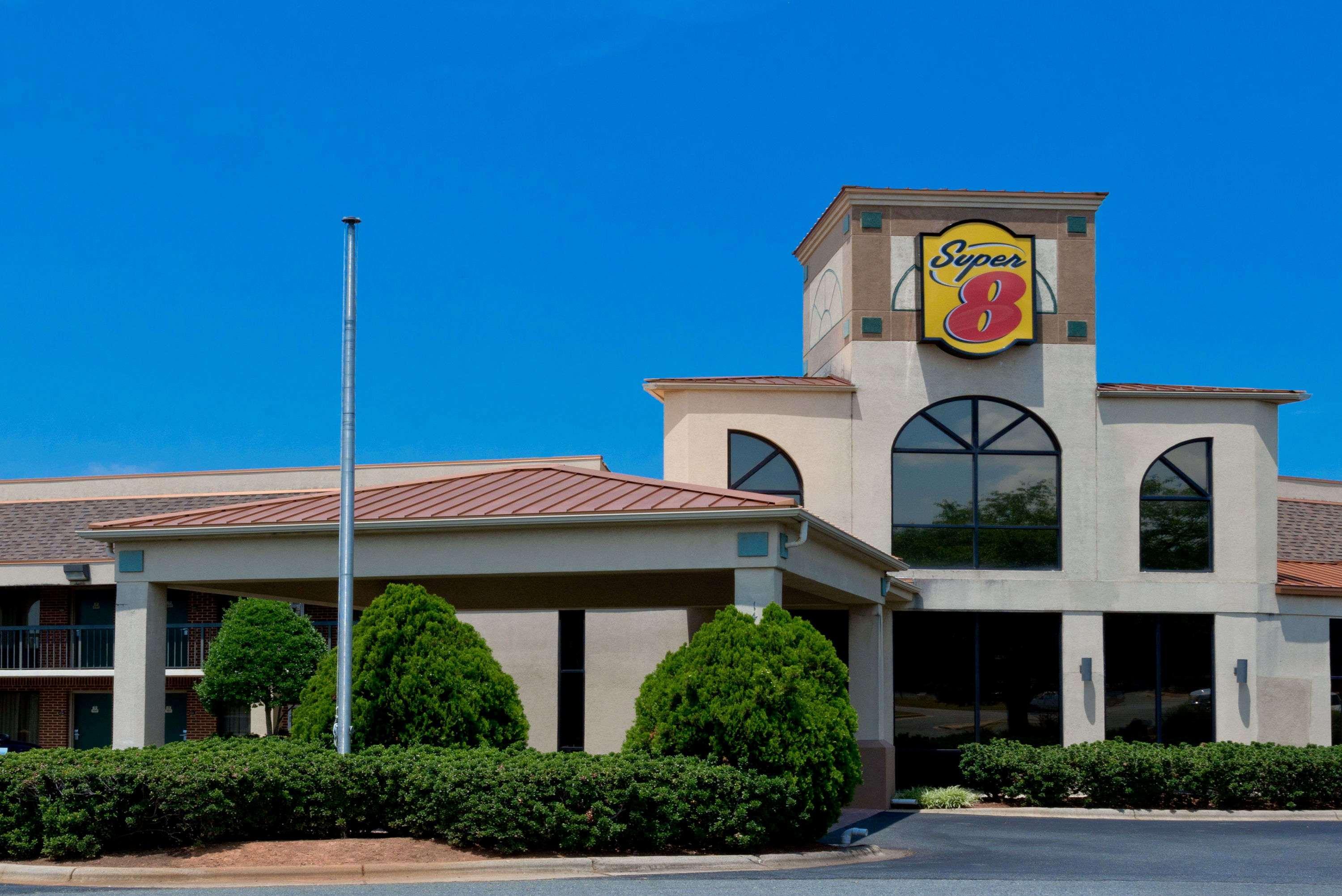 Super 8 by Wyndham Huntersville/Charlotte Area Eksteriør bilde