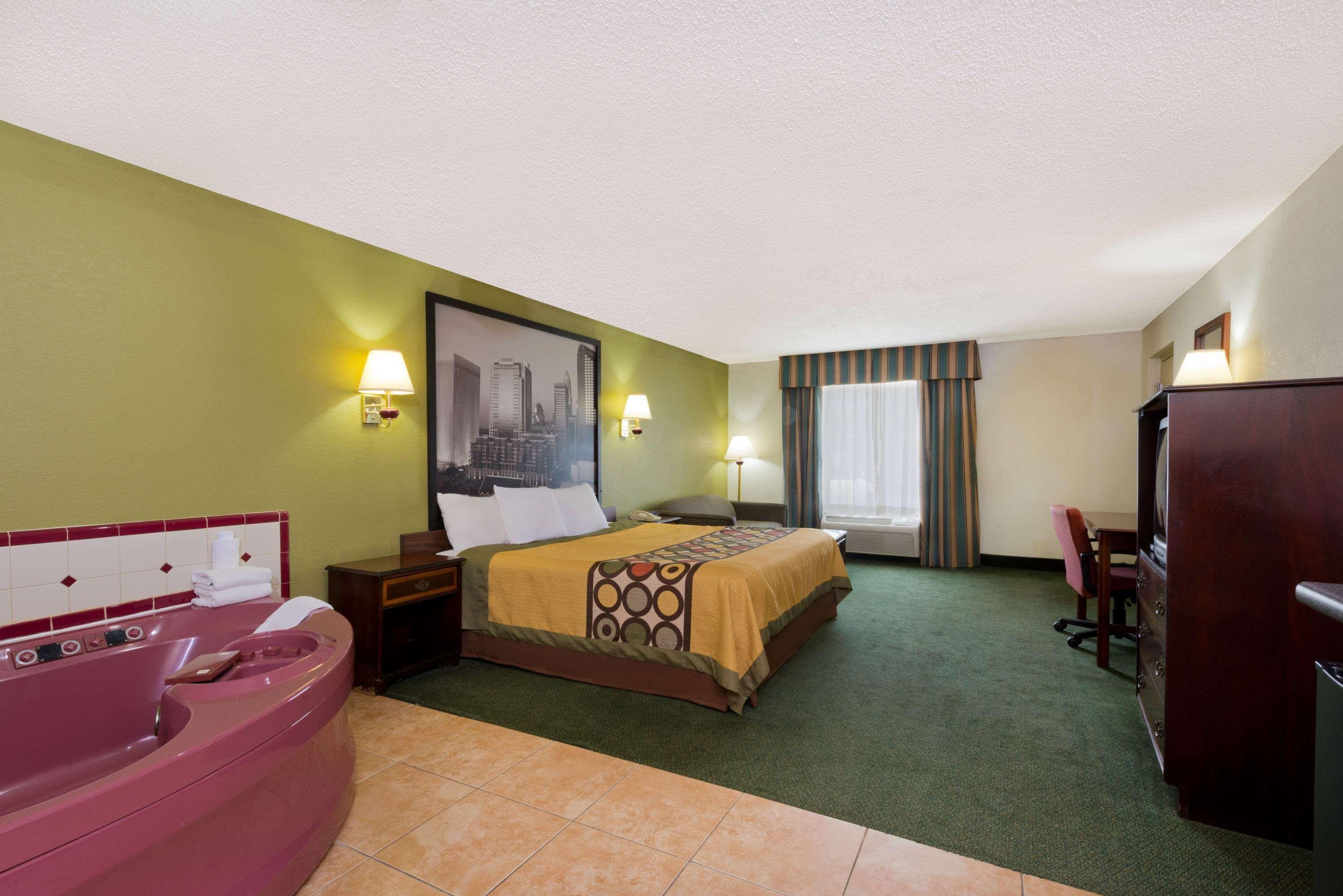 Super 8 by Wyndham Huntersville/Charlotte Area Eksteriør bilde
