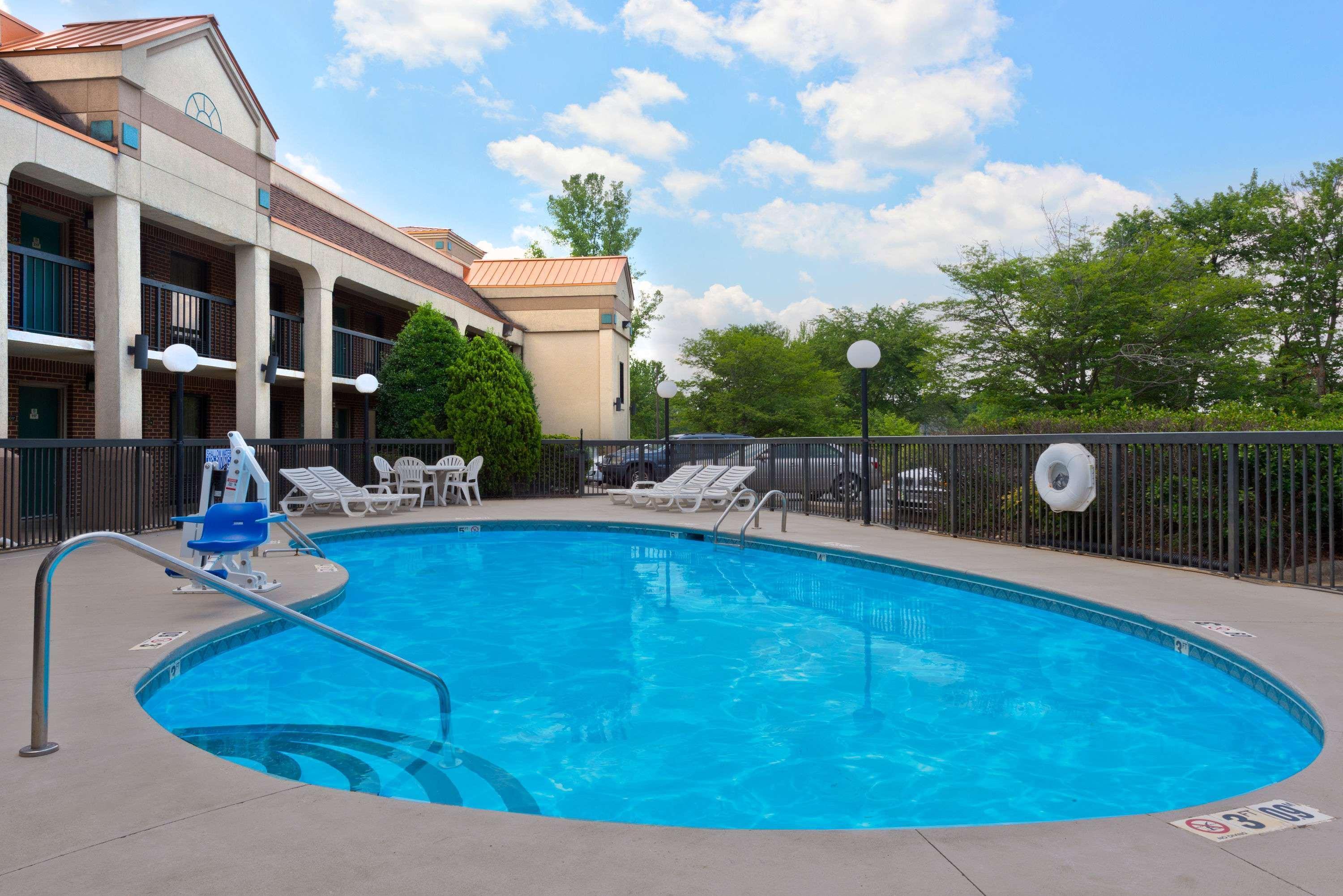 Super 8 by Wyndham Huntersville/Charlotte Area Eksteriør bilde