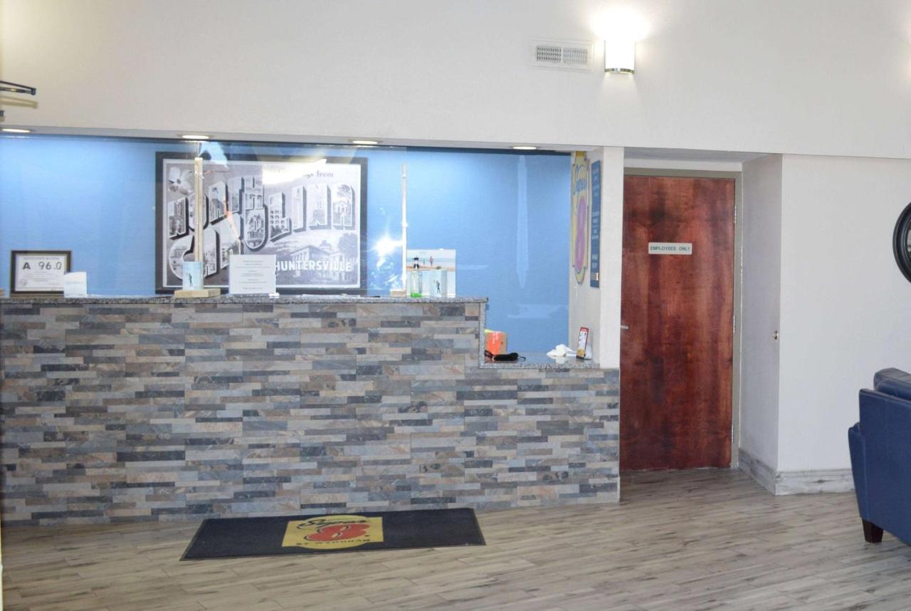 Super 8 by Wyndham Huntersville/Charlotte Area Eksteriør bilde